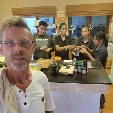 ホテル Meyers ホアヒン郡 エクステリア 写真